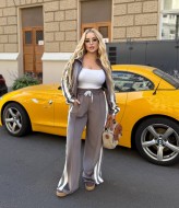 Велюровый костюм с лампасами ME-527A1100 Велюровый костюм с лампасами ME-527A1100