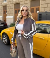 Велюровый костюм с лампасами ME-527A1100 Велюровый костюм с лампасами ME-527A1100