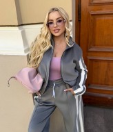 Велюровый костюм с лампасами ME-527A1100 Велюровый костюм с лампасами ME-527A1100