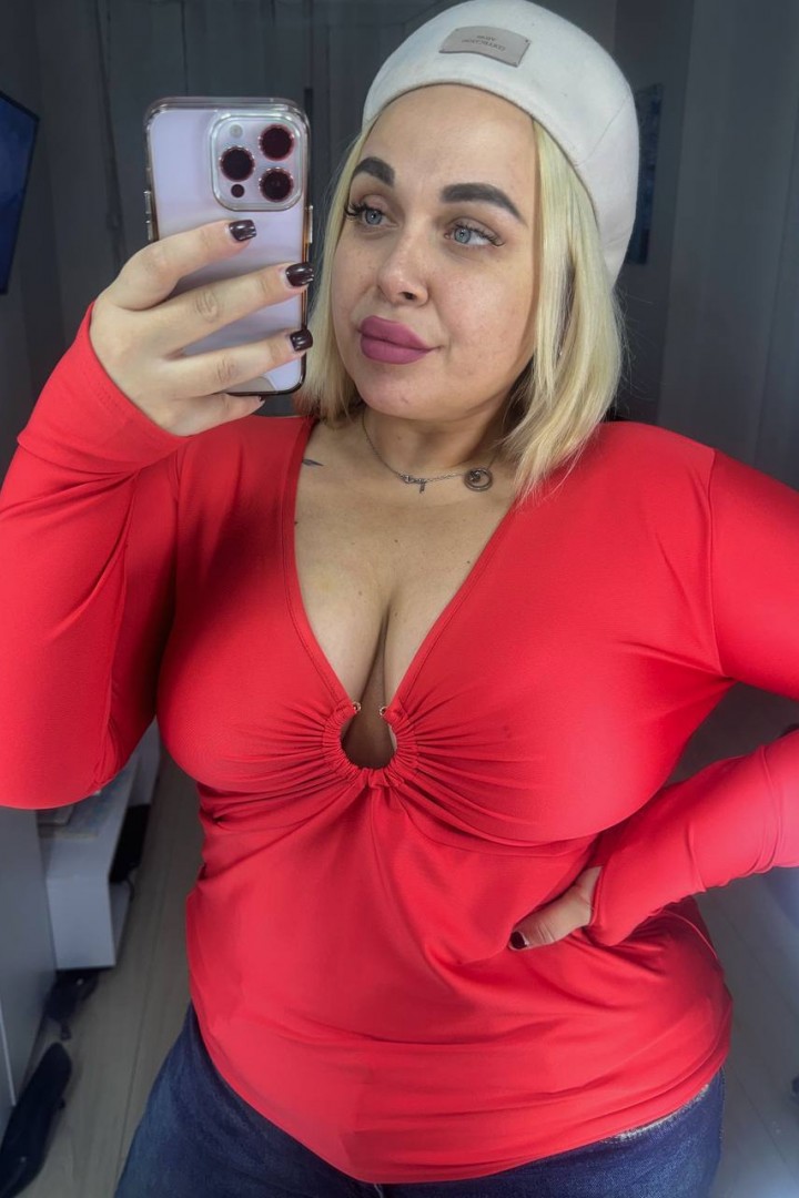 Лонгслив с глубоким декольте YS-2207A390B450