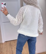 Женский свитер с ажурными рукавами IND-5076A580