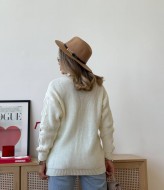 Свитер с разрезами на рукавах IND-5079A530