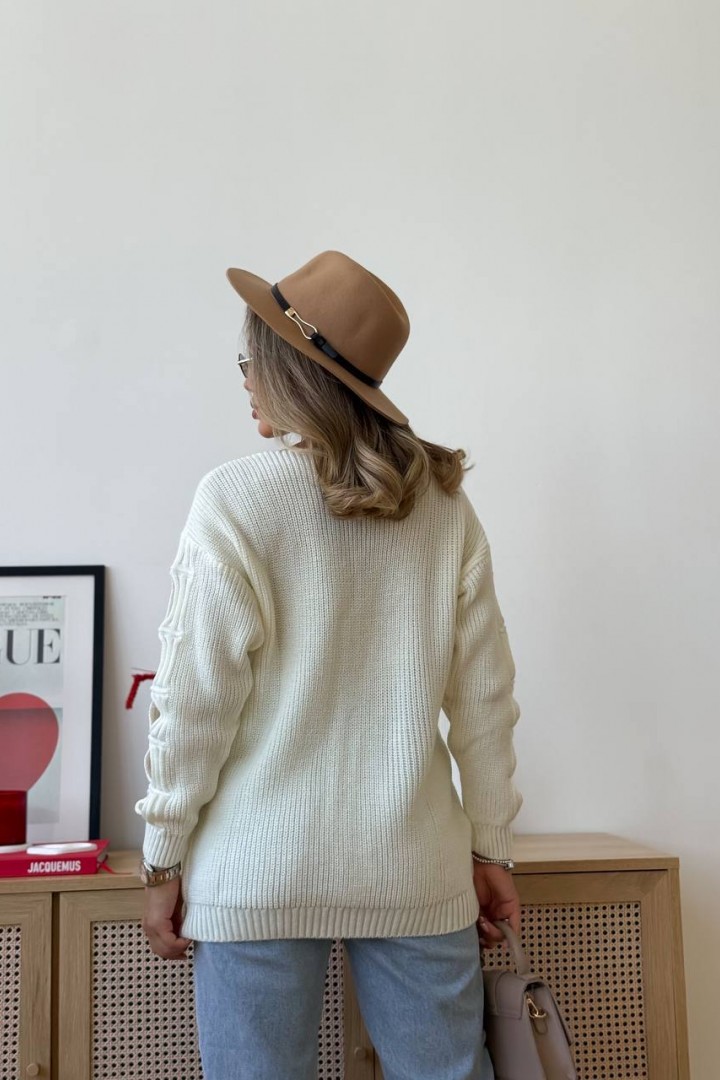 Свитер с разрезами на рукавах IND-5079A530