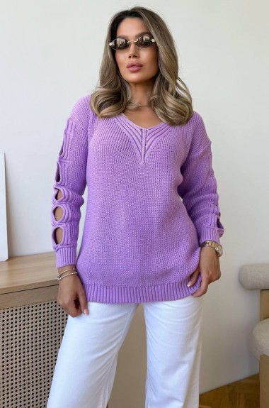 Женский свитер с прорезями на рукавах IND-5079A530