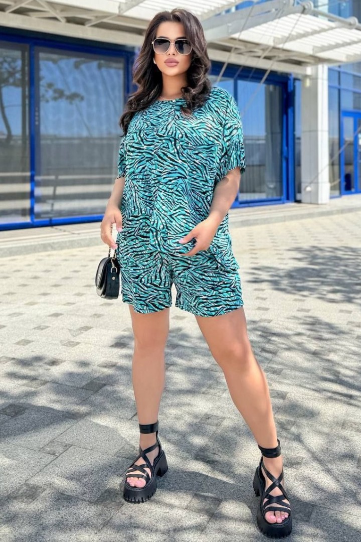 Костюм с шортами DG-p15540A400