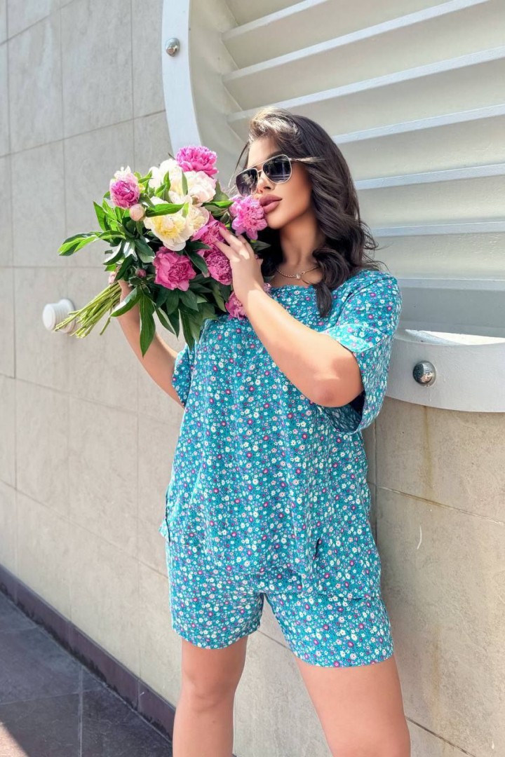 Костюм с шортами DG-p15540A400