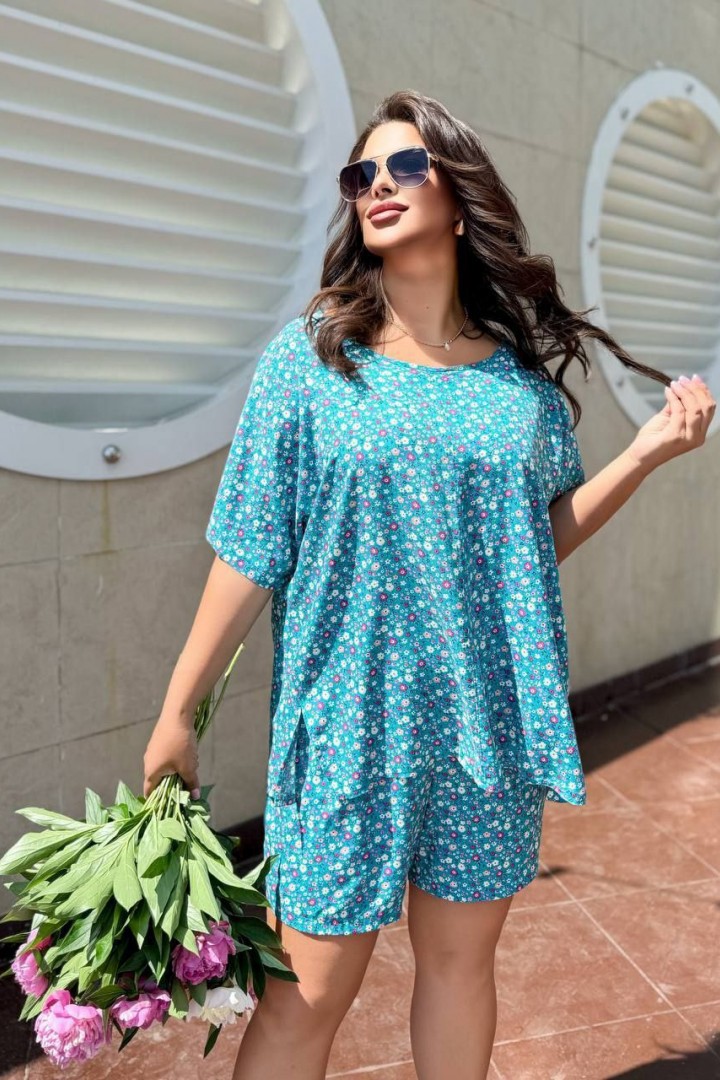 Костюм с шортами DG-p15540A400