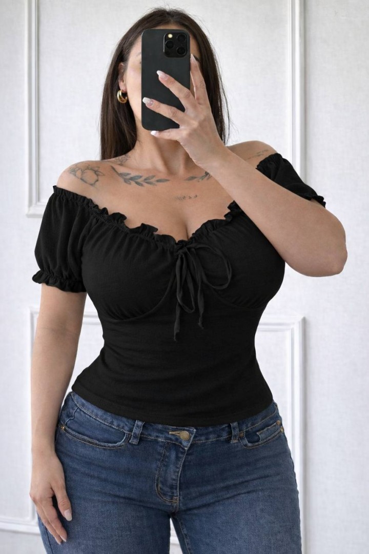 Нежная футболка с декольте INS-504A460