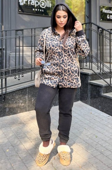 Стильный женский спортивный костюм DG-c41786A800 Стильный женский спортивный костюм DG-c41786A800