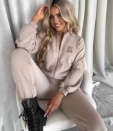 Костюм повседневный женский  IO-791A550 Костюм повседневный женский  IO-791A550