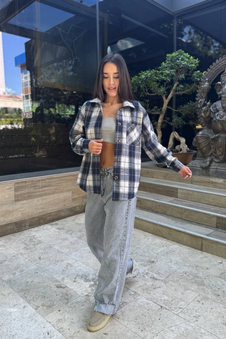 Жіноча сорочка з накладним карманом MIK-1637A450