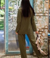 Брючный костюм в полоску женский DG-p15430A400 Брючный костюм в полоску женский DG-p15430A400