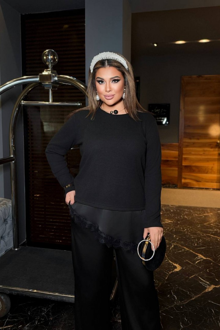 Брючный костюм с кружевом YBY-910A930