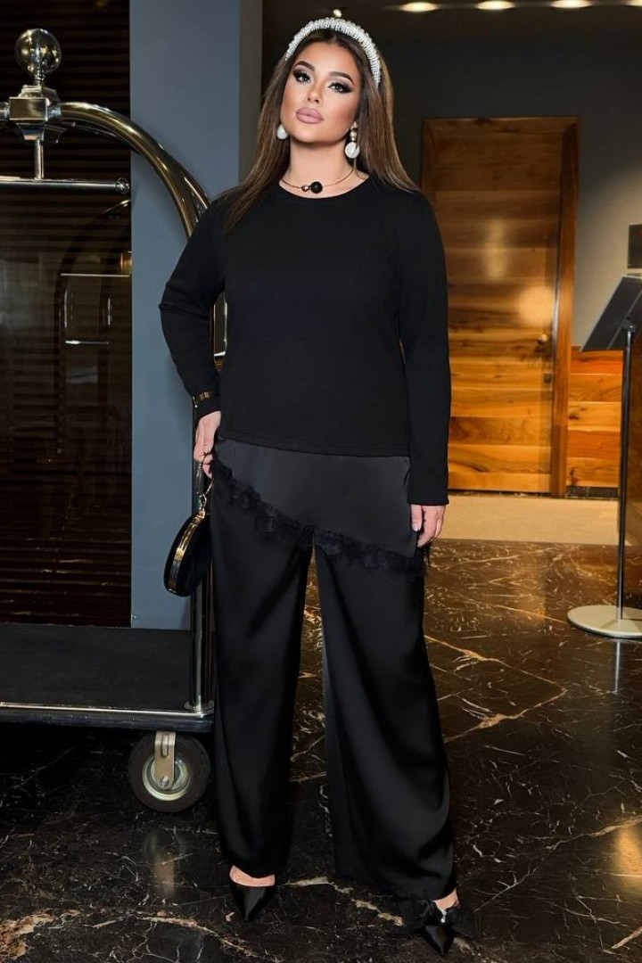 Брючный костюм с кружевом YBY-910A930