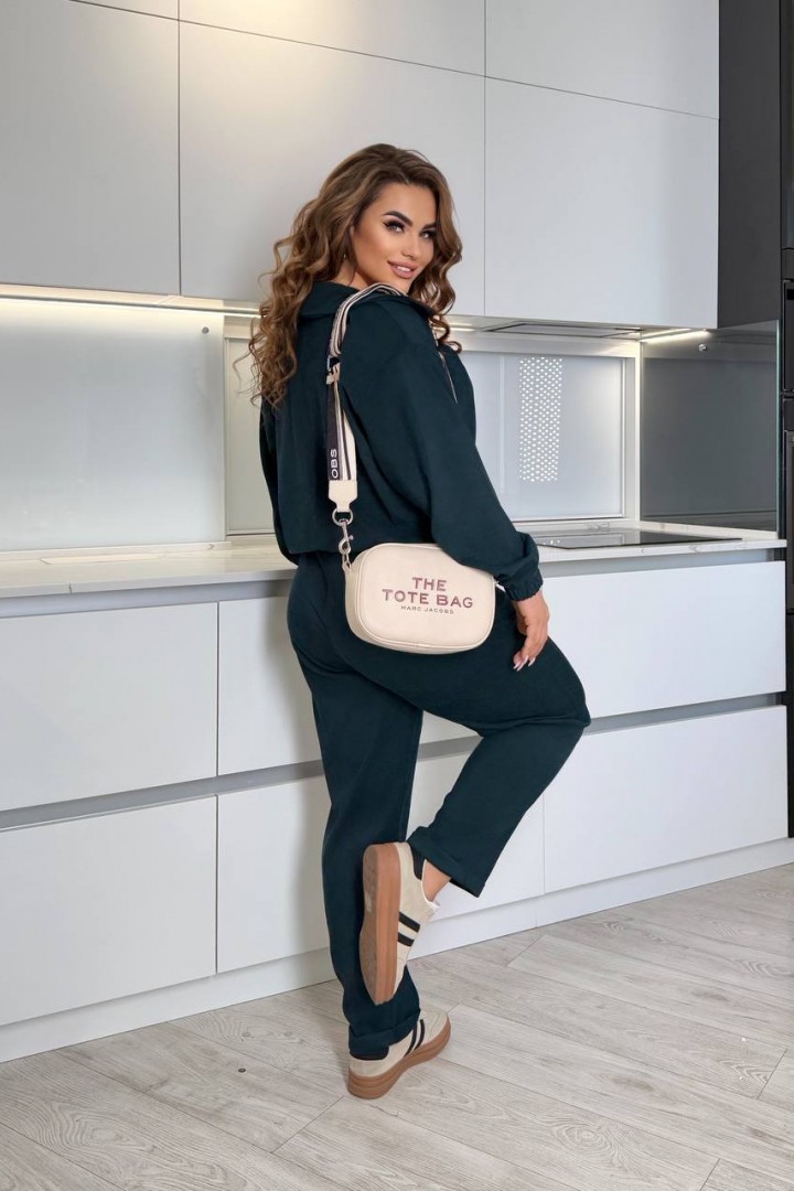 Зручний вельветовий костюм QUA-4166A650