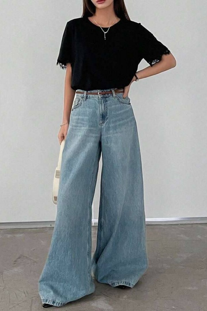 Футболка с кружевом на рукавах IMMA-460A350