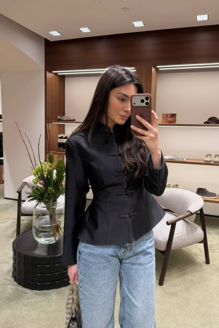 Приталенный жакет со стойкой LUC-1222A419