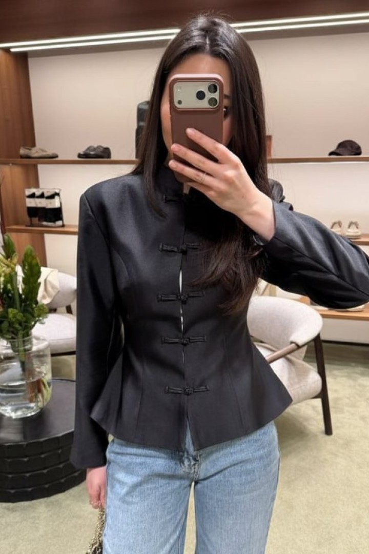 Приталенный жакет со стойкой LUC-1222A419