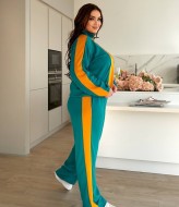 Яркий спортивный костюм  SD-011A500