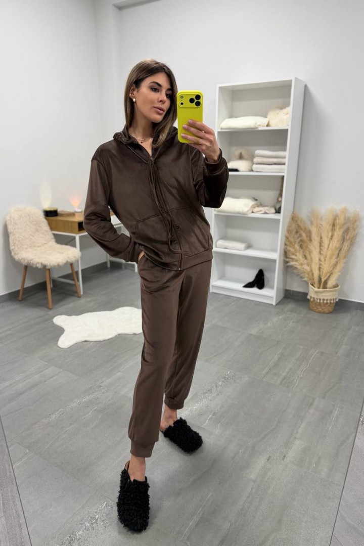 Спорт костюм велюр  DMP-R1121A550