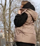 Теплая женская жилетка OZM-701A400