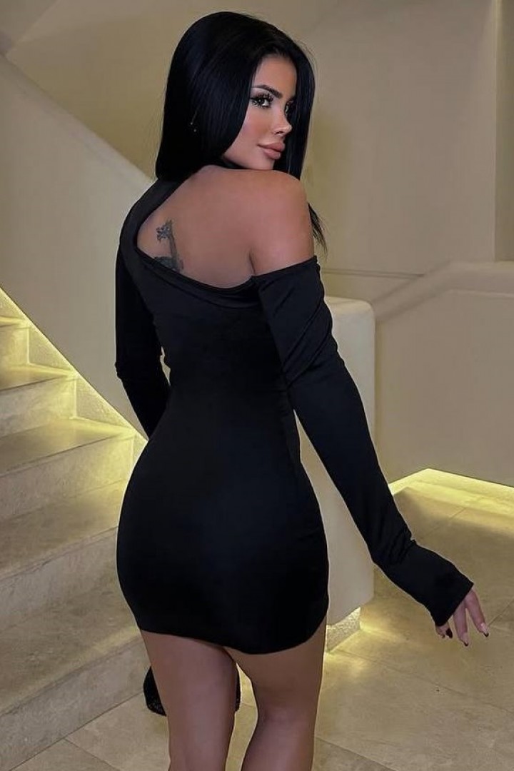 Маленька чорна сукня YLM-651A350