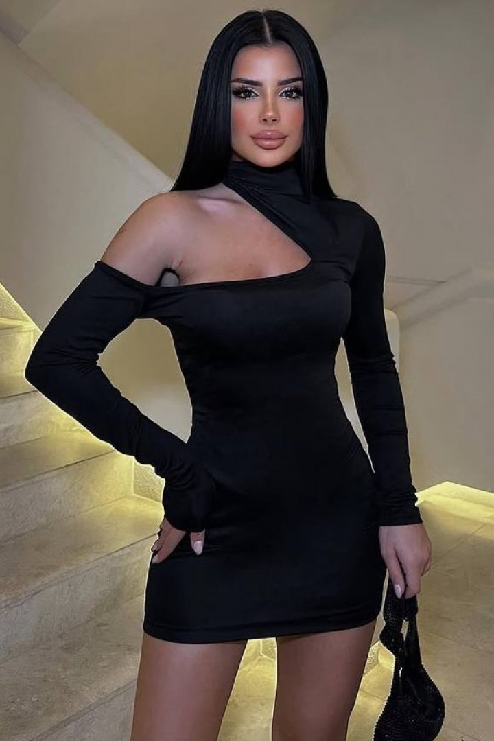 Маленька чорна сукня YLM-651A350