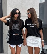 Стильная футболка с надписью MUS-024A320