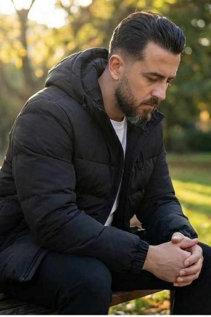 Мужская куртка с капюшоном IO-3.03A850