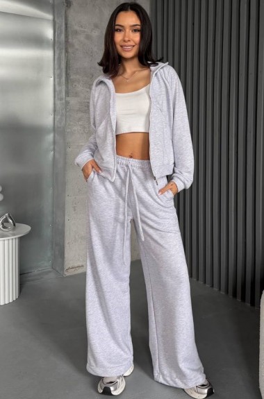 Прогулочный костюм с широкими штанами AVB-132A1050