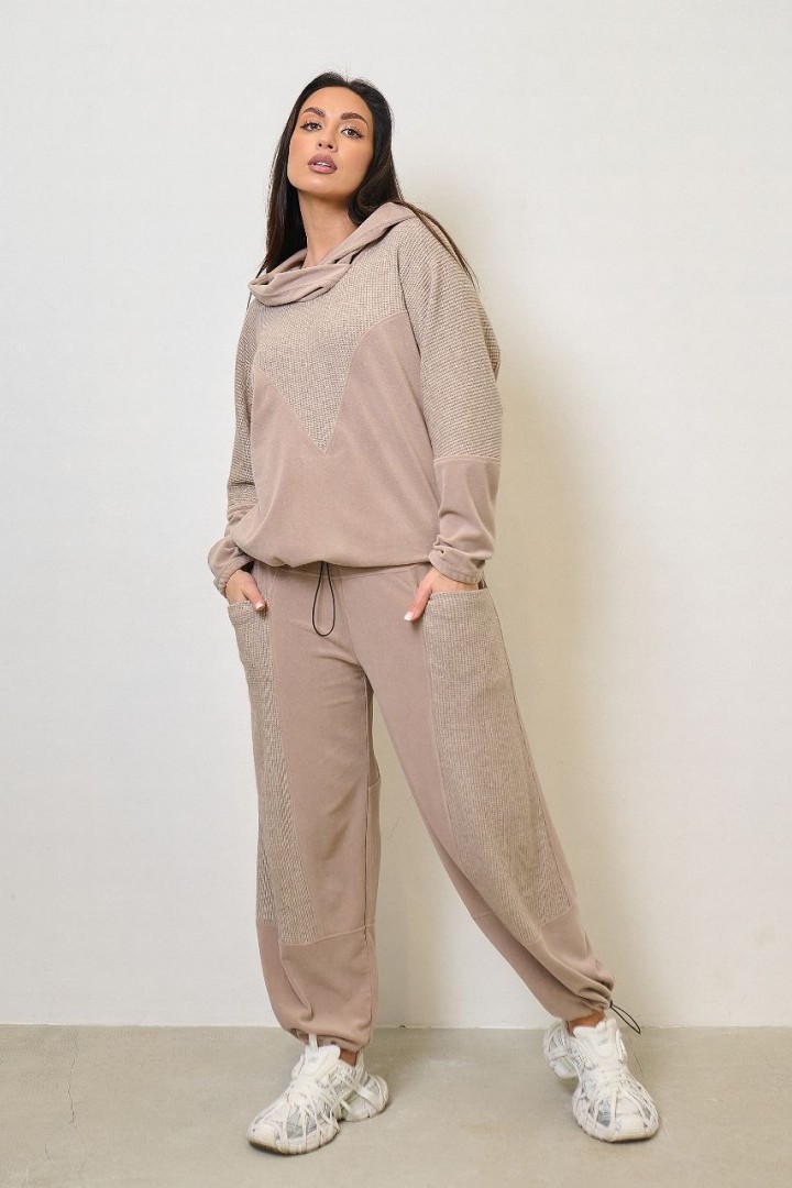 Костюм для прогулок женский  IS-231A1000