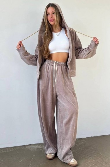 Велюровий костюм з капюшоном BAC-965A700 Велюровий костюм з капюшоном BAC-965A700