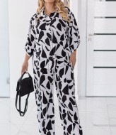 Элегантный брючный костюм VOJ-1035A650