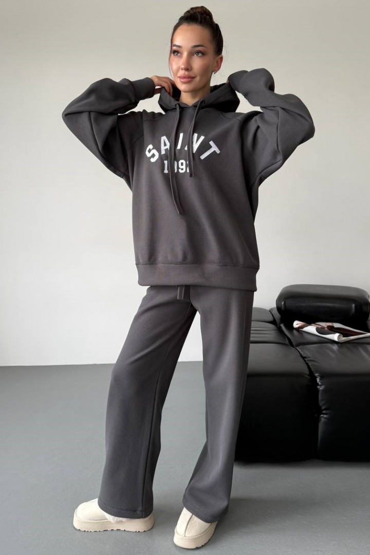 Костюм з вишивкою DMP-R1901A1100