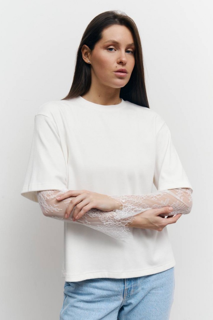 Футболка с гипюровыми рукавами LILO-414A700