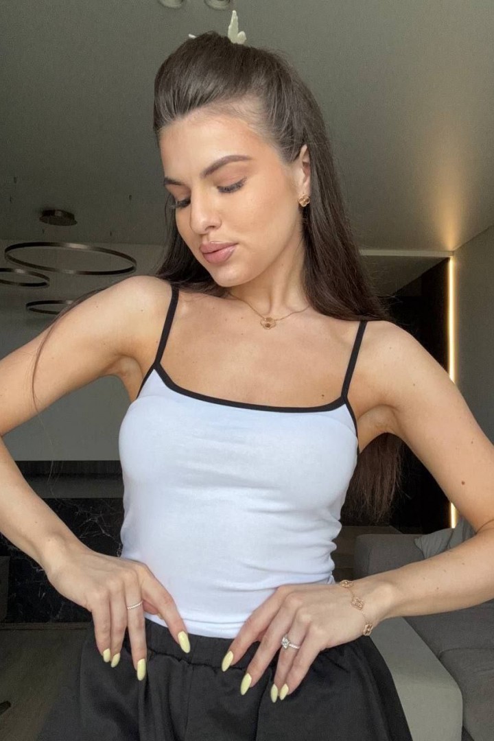 Базовый топ на бретельках MIK-4219A150