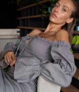 Платье с голыми плечами YM-5663A10