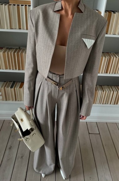 Костюм укороченный пиджак и брюки  EST-5936A950 Костюм укороченный пиджак и брюки  EST-5936A950