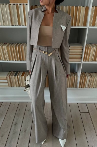 Костюм укороченный пиджак и брюки  EST-5936A950 Костюм укороченный пиджак и брюки  EST-5936A950