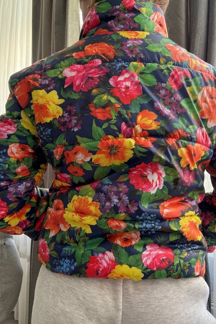 Яркая куртка VMS-0150A690