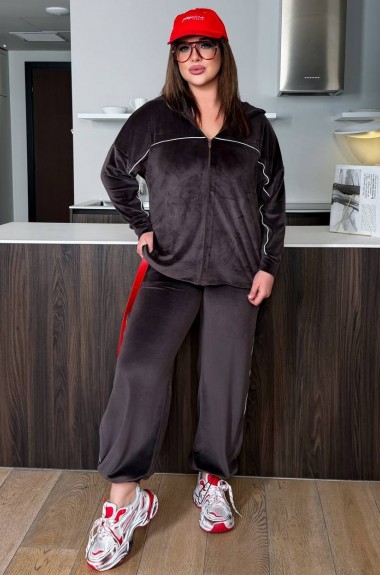 Велюрвый костюм декорированный кантом DV-AR5512A760