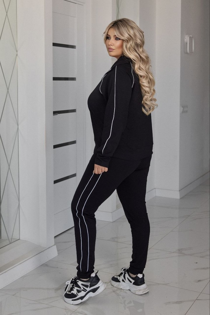 Спортивный костюм с кантиками VOJ-347A700