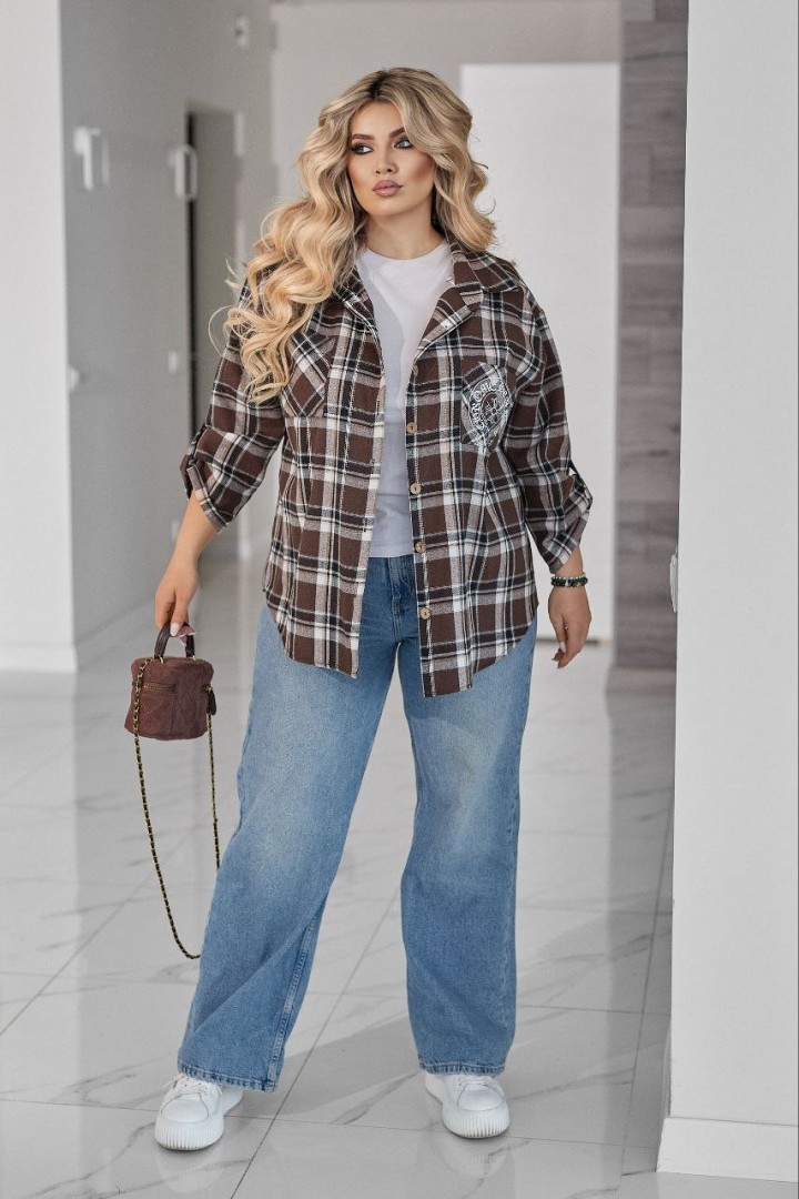 Рубашка свободного кроя со стразами VOJ-1072A550