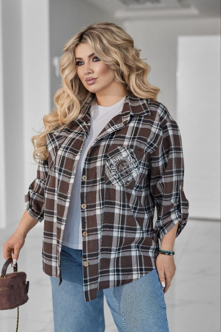 Рубашка свободного кроя со стразами VOJ-1072A550