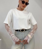 Стильна футболка з мереживними рукавами DAD-252A450