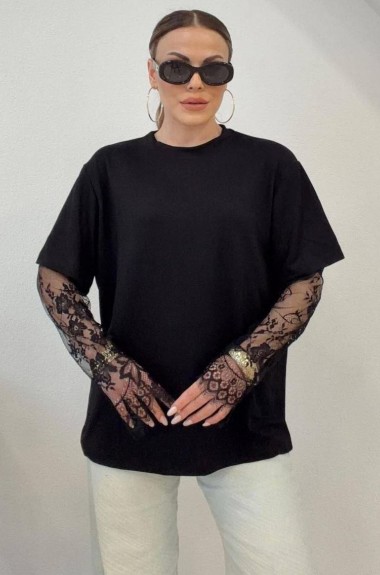 Стильна футболка з мереживними рукавами DAD-252A450