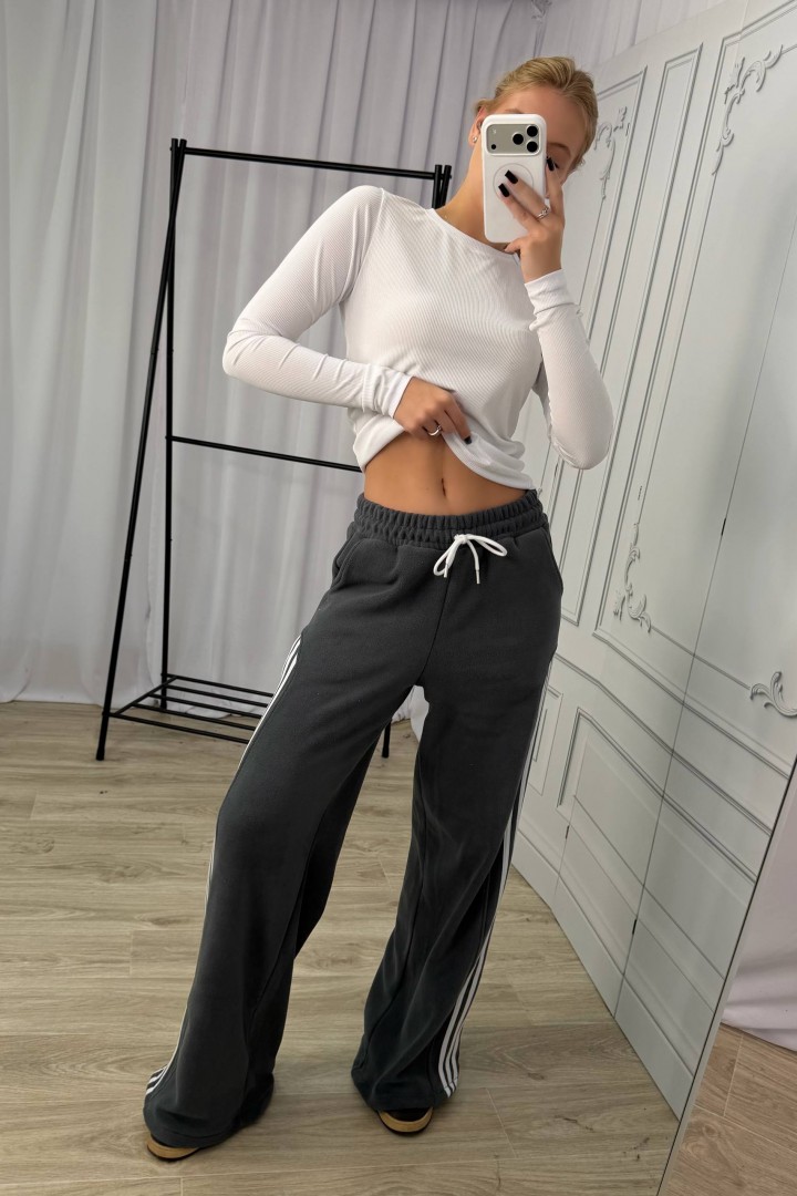 Спортивные брюки с контрастными лампасами MIK-1813A490