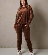 Красивый костюм IS-175A1200