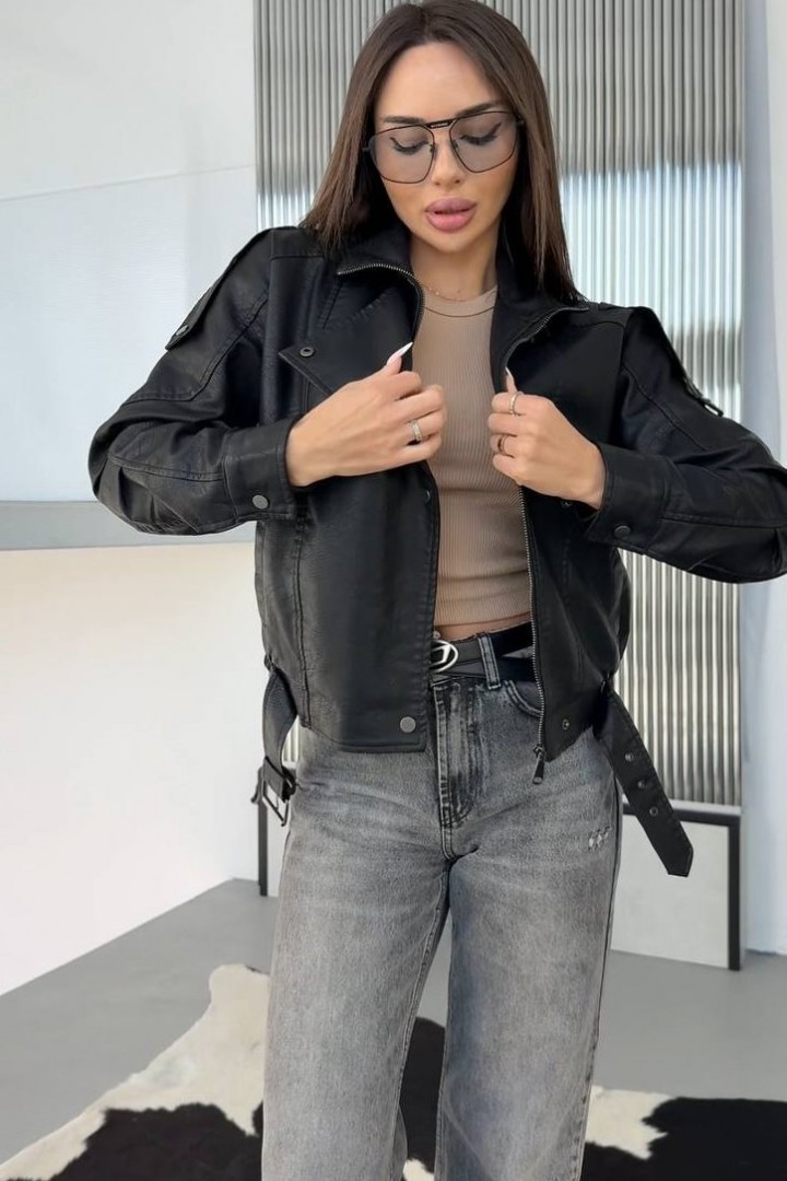 Чорна коротка куртка INNA-09A1200