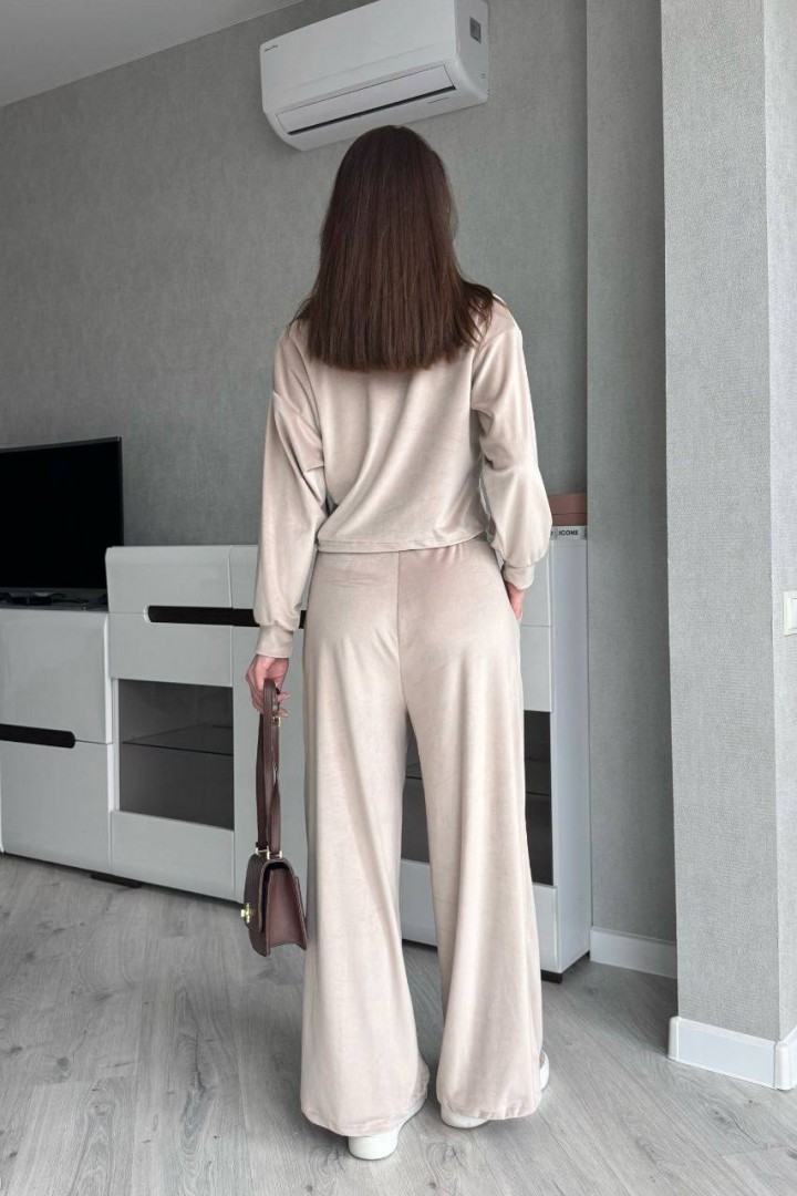 Велюровий костюм з укороченим худі MIK-2498A630